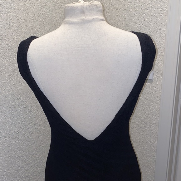 St. John Evening Black Sleeveless V-neck Maxi Sweater Dress EUC Sz 10 - Picture 3 of 7